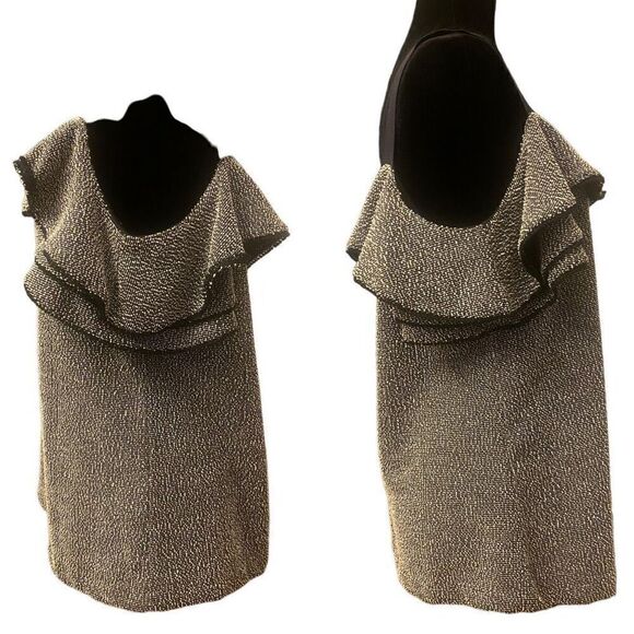 Banana Republic Textured Ruffle Sleeve Top – Size Large - Picture 3 of 11